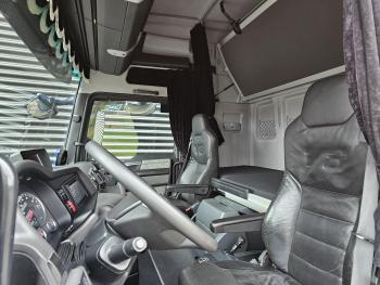 TGX 41.680 8X4/4 BLS / WSK - 250 T / RETARDER